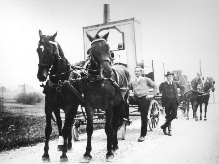 Auslieferung 1920 - Möbel Schaller Auslieferung 1920 - Möbel Schaller