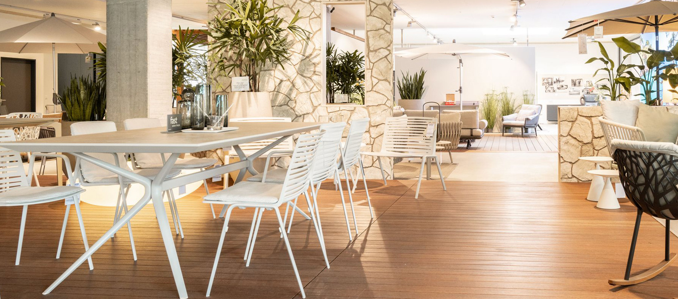 Indoor Gartenmöbel-Ausstellung - Möbel Schaller