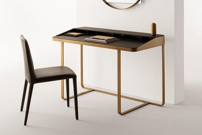 Frag Twain Schreibtisch