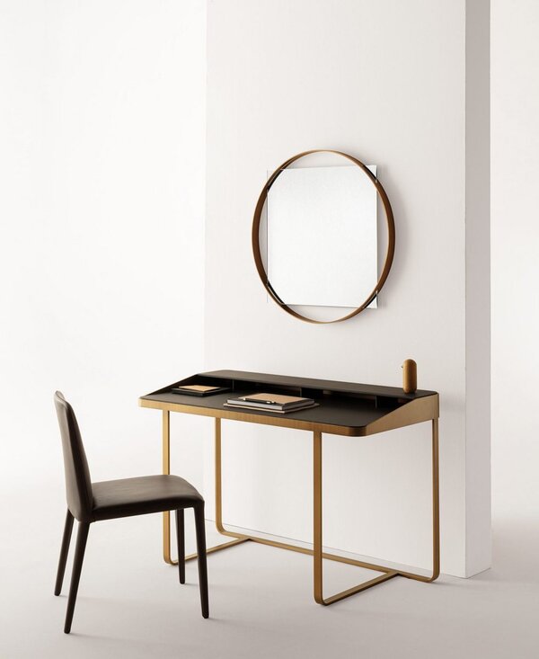 Frag Twain Schreibtisch