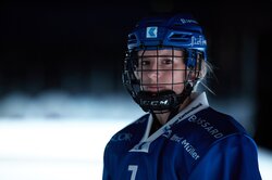 Lara Stalder