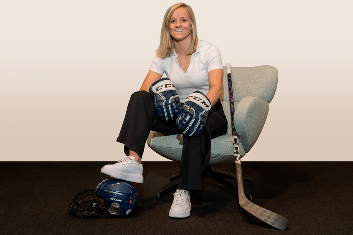 Lara Stalder