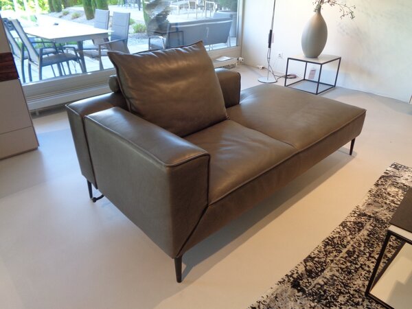 Jori Longueville - JR-8180
